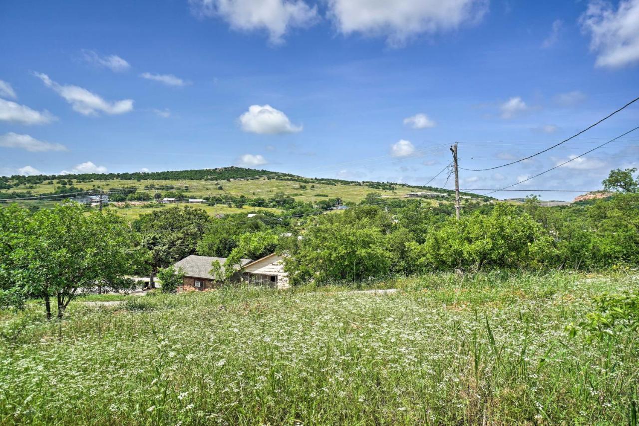 Enchanting Hilltop Cottage In Medicine Park! Dış mekan fotoğraf
